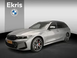 Grijs Gebruikt 2024 BMW 320e M Sport Stationwagen | € 49.900 (Duur)