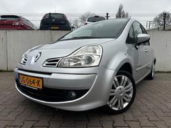 Grijs Gebruikt 2008 Renault Grand Modus Expression MPV | € 3.444 (Eerlijke prijs)