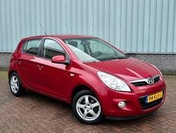 Rood Gebruikt 2010 Hyundai i20 Dynamiq Hatchback | € 2.695 (Eerlijke prijs)