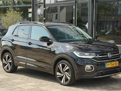 Zwart, metallic lak Gebruikt 2021 VW T-Cross R-line SUV | € 25.900 (Eerlijke prijs)