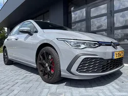 Grijs, metallic lak Gebruikt 2021 VW Golf VIII GTE Hatchback | € 26.900 (Eerlijke prijs)