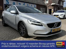 Grijs Gebruikt 2018 Volvo V40 Momentum Stationwagen | € 15.950 (Eerlijke prijs)