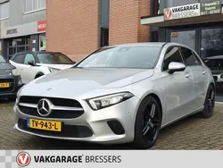 Grijs Gebruikt 2018 Mercedes A200 Hatchback | € 19.995 (Eerlijke prijs)