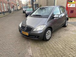 Grijs Gebruikt 2011 Mercedes A160 Business MPV | € 5.750 (Iets duurder)