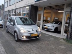 Grijs Gebruikt 2011 Renault Grand Modus Exception MPV | € 4.999 (Eerlijke prijs)