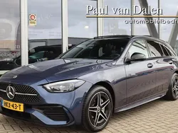 Blauw, metallic lak Gebruikt 2025 Mercedes C300e AMG Line Premium Stationwagen | € 53.900 (Duur)