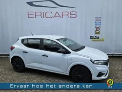 Wit Gebruikt 2021 Dacia Sandero Essentiel Hatchback | € 11.950 (Goede deal)