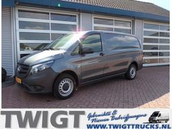 Grijs Gebruikt 2018 Mercedes Vito MPV | € 17.950 (Duur)