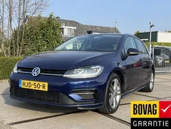 Blauw Gebruikt 2020 VW Golf VII Highline Hatchback | € 19.995 (Iets duurder)