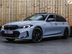Grijs Gebruikt 2023 BMW 330 M Sport Stationwagen | € 46.950 (Duur)