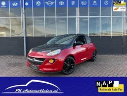 Rood, metallic lak Gebruikt 2018 Opel Adam Edition Hatchback | € 9.950 (Eerlijke prijs)