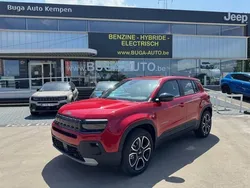 Rood Nieuw 2025 Jeep Avenger Summit SUV | € 28.900