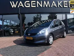 Grijs, metallic lak Gebruikt 2011 Honda Jazz S Hatchback | € 5.950 (Iets duurder)