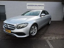 Grijs Gebruikt 2016 Mercedes E220 Edition Sedan | € 19.900 (Goede deal)