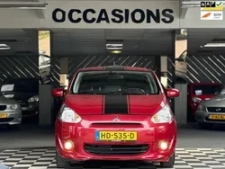 Rood Gebruikt 2015 Mitsubishi Space Star Hatchback | € 5.299 (Eerlijke prijs)