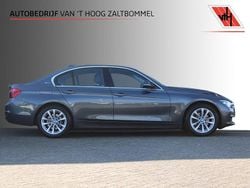 Grijs Gebruikt 2016 BMW 330e Executive Sedan | € 17.900 (Eerlijke prijs)