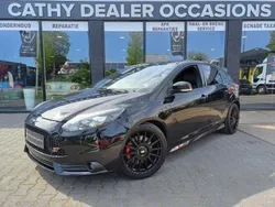 Zwart Gebruikt 2014 Ford Focus ST Hatchback | € 10.950 (Goede deal)
