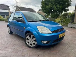 Blauw Gebruikt 2004 Ford Fiesta Futura Hatchback | € 1.099 (Eerlijke prijs)