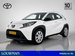 Wit Gebruikt 2023 Toyota Aygo Play Hatchback | € 16.945 (Goede deal)