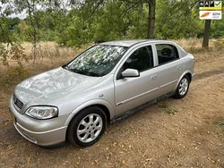 Grijs Gebruikt 2004 Opel Astra Njoy Hatchback | € 1.850 (Eerlijke prijs)