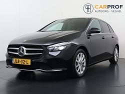 Zwart Gebruikt 2022 Mercedes B250 Luxury MPV | € 26.995 (Super prijs)
