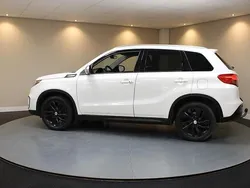Wit Gebruikt 2017 Suzuki Vitara SUV | € 15.940 (Eerlijke prijs)