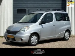Grijs Gebruikt 2001 Toyota Yaris Verso Sol MPV | € 4.950 (Iets duurder)