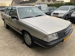 Grijs Gebruikt 1986 Audi 100 Sedan | € 4.895