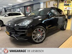 Zwart Gebruikt 2014 Porsche Macan Turbo SUV | € 35.950 (Iets duurder)