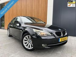 Zwart (metallic) Gebruikt 2009 BMW 520 Comfort Edition Sedan | € 3.950 (Super prijs)