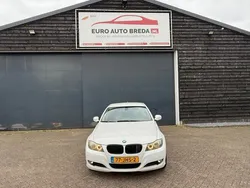 Wit Gebruikt 2009 BMW 325 Sedan | € 5.950 (Eerlijke prijs)