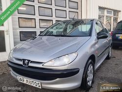 Grijs Gebruikt 1999 Peugeot 206 Hatchback | € 1.250 (Eerlijke prijs)