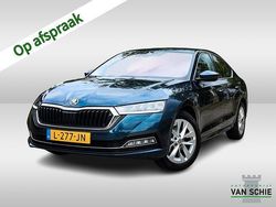 Blauw Gebruikt 2021 Skoda Octavia Business Line Hatchback | € 21.400 (Eerlijke prijs)