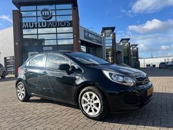 Zwart Gebruikt 2012 Kia Rio Comfort Hatchback | € 5.490 (Eerlijke prijs)