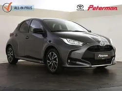 Grijs Gebruikt 2021 Toyota Yaris Hybrid Style Hatchback | € 21.899 (Eerlijke prijs)