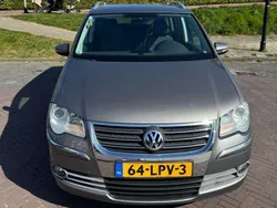 Grijs Gebruikt 2010 VW Touran Highline MPV | € 4.995 (Eerlijke prijs)