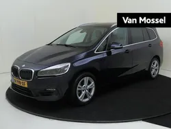 Blauw Gebruikt 2020 BMW 218 Executive Stationwagen | € 23.940 (Eerlijke prijs)