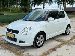Wit Gebruikt 2007 Suzuki Swift Hatchback | € 2.950 (Eerlijke prijs)