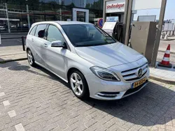 Grijs Gebruikt 2012 Mercedes B180 Ambition MPV | € 9.000 (Goede deal)