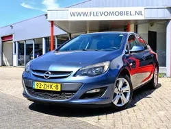 Blauw Gebruikt 2012 Opel Astra Cosmo Sedan | € 6.450 (Eerlijke prijs)