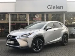 Grijs, metallic lak Gebruikt 2014 Lexus NX300h SUV | € 20.900 (Eerlijke prijs)