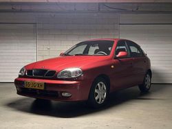 Rood Gebruikt 2002 Chevrolet Lanos Sport Sedan | € 2.400