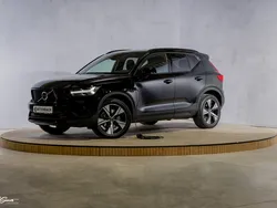 Zwart Gebruikt 2022 Volvo XC40 R-Design SUV | € 32.990 (Eerlijke prijs)