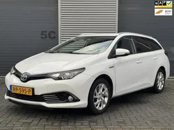 Wit Gebruikt 2018 Toyota Auris Touring Sports Stationwagen | € 9.950 (Super prijs)