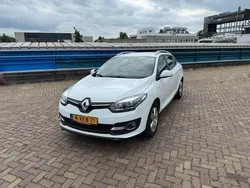 Wit Gebruikt 2014 Renault Mégane GrandTour Expression Stationwagen | € 3.950 (Eerlijke prijs)