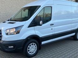 Wit Gebruikt 2023 Ford E-Transit Trend Van | € 56.975 (Duur)