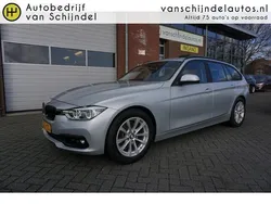Grijs, metallic lak Gebruikt 2015 BMW 330 Luxury Line Stationwagen | € 18.945 (Eerlijke prijs)