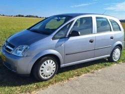 Grijs Gebruikt 2004 Opel Meriva Essentia MPV | € 1.250 (Eerlijke prijs)