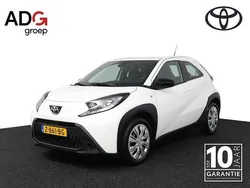 Wit Gebruikt 2024 Toyota Aygo Play Hatchback | € 18.450 (Eerlijke prijs)
