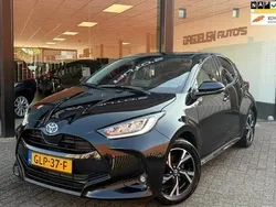 Zwart Gebruikt 2024 Toyota Yaris Edition Hatchback | € 24.440 (Eerlijke prijs)